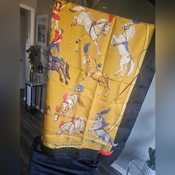 Authentic Hermes Yellow color scarf - Picture 5 of 12